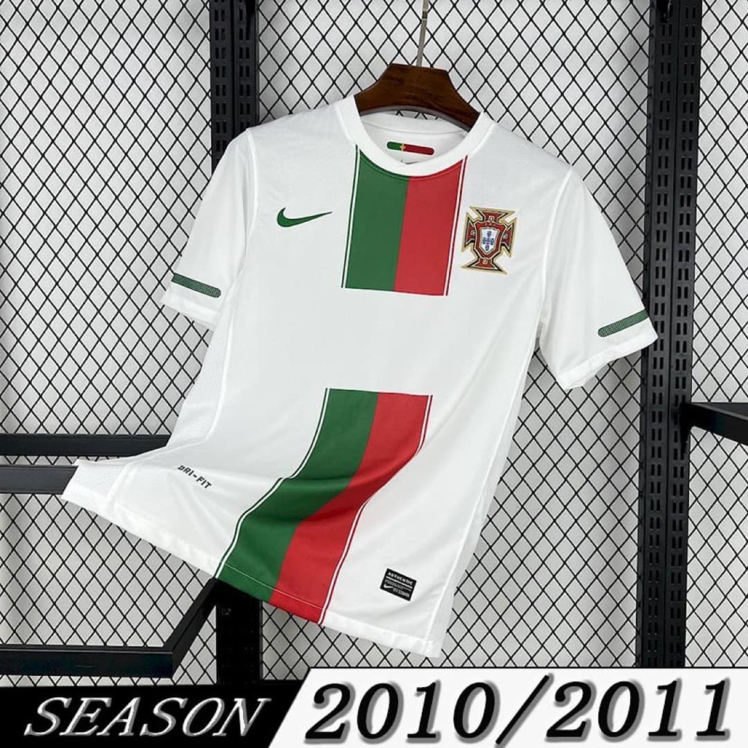 Camisa Retrô Seleção Portugal 2010 Away