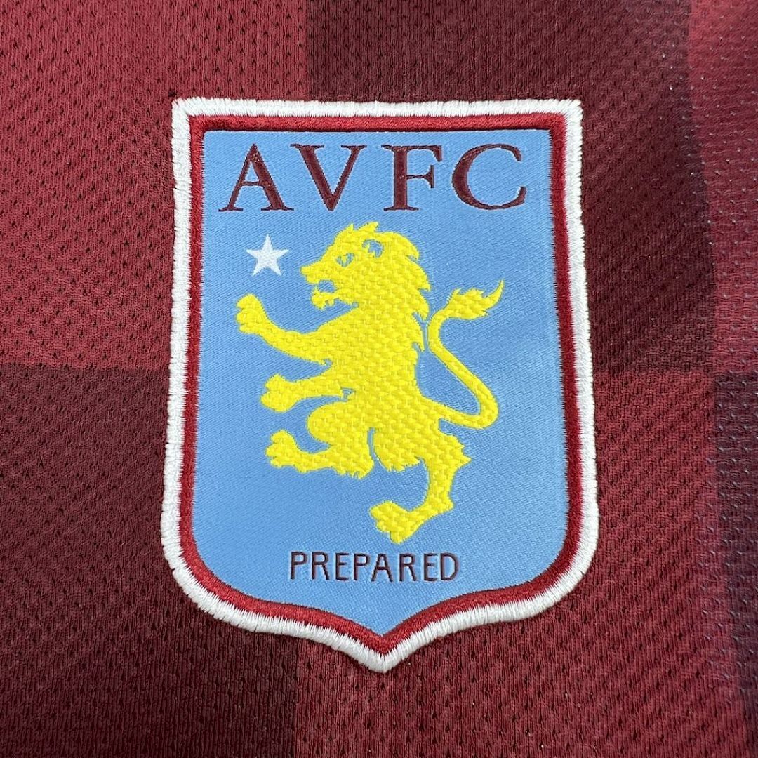 Camisa Retrô Aston Villa 2011/12 4
