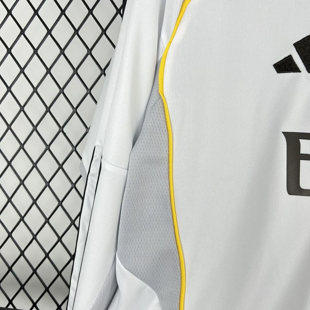 Camisa Real Madrid Home 2025/26 Manga Longa 6
